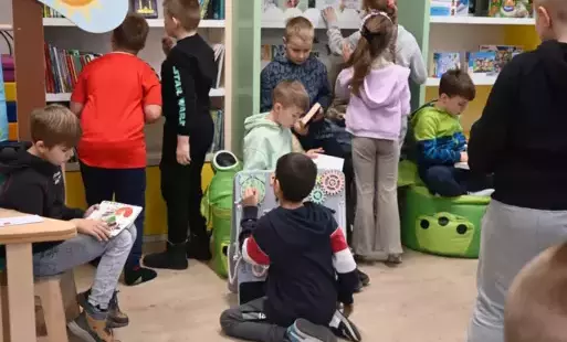 Odwiedziny drugoklasistów w bibliotece